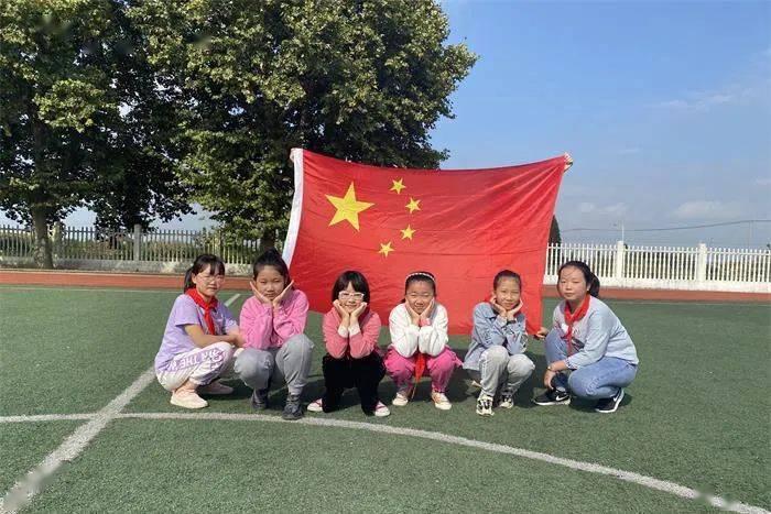 逃离部落洞穴